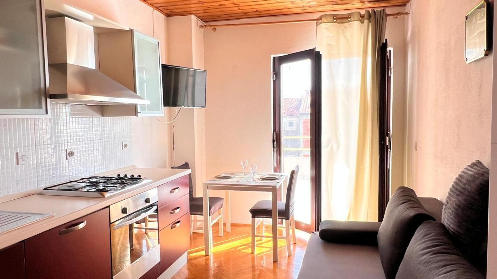 Apartment Kuba Makarska Exterior foto